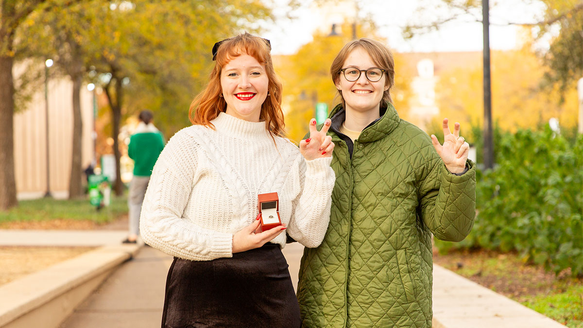 Student holding up her new UNT Ring